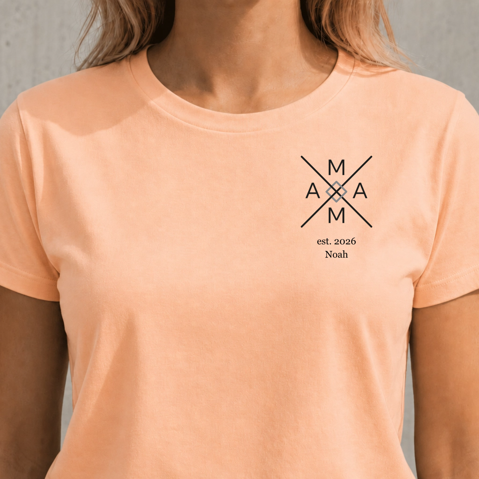 Personalisiertes Mama T-Shirt | Modernes Kreuz-Design mit Name & Jahreszahl