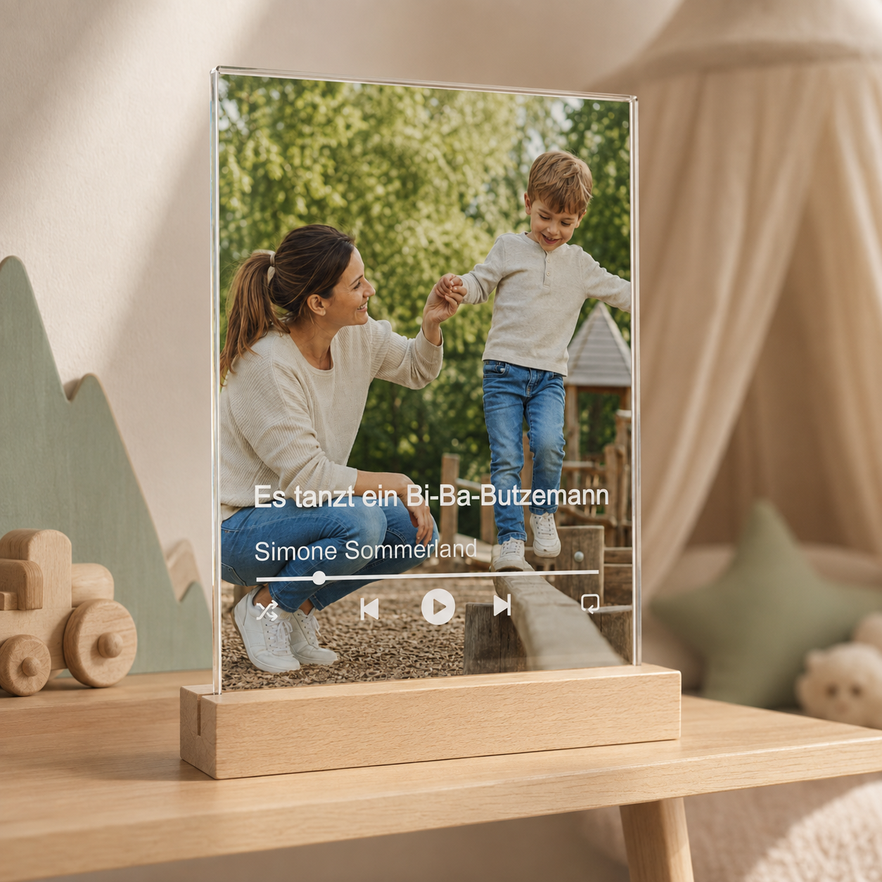 Personalisiertes Acrylglasbild für Mama mit Foto & Song