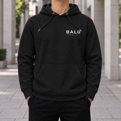 Personalisierter Haustier Hoodie Schwarz – kleiner Frontprint mit Name