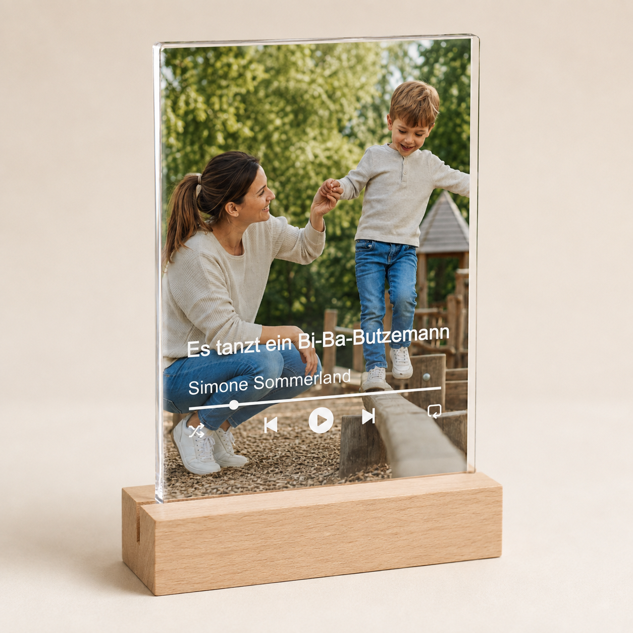 Personalisiertes Acrylglasbild für Mama mit Foto & Song
