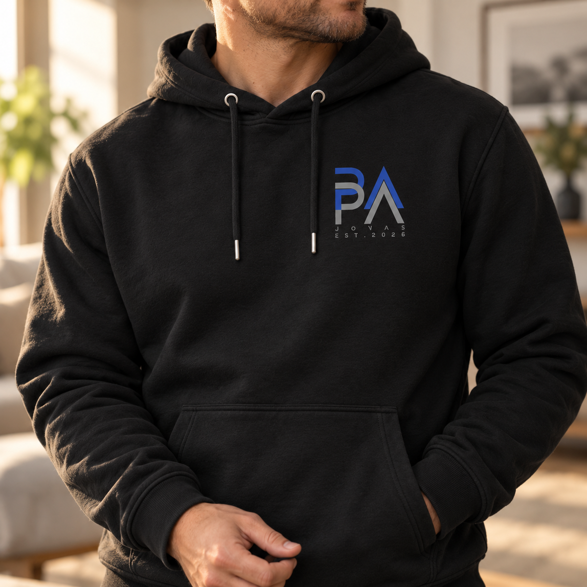 Personalisierter Papa Hoodie – Detailansicht des PA PA Designs