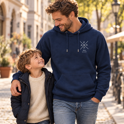 Personalisierter Papa Hoodie mit Kreuzdesign und est. 2021 – Vater und Sohn